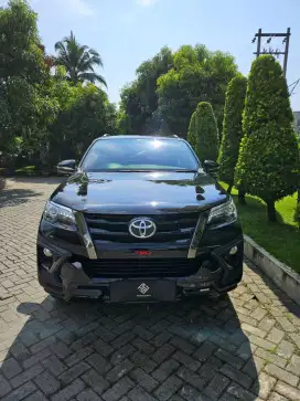 Fortuner vrz 2016 solar matic warna silver