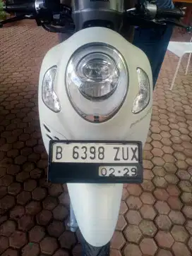 Di jual motor Scoopy mulus seperti baru
