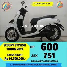 HONDA SCOOPY STYLISH TAHUN 2019 SIAP PAKAI, BODI HALUS, MESIN MULUS