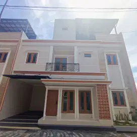 Rmh bgus 3Lantai