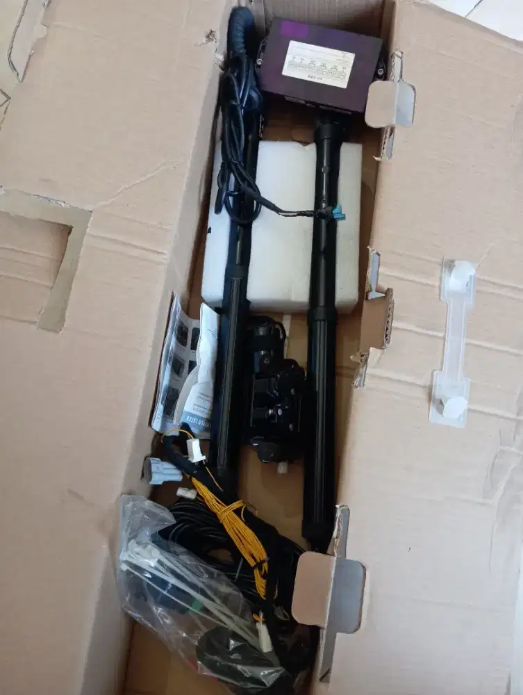 POWERBACK DOOR INNOVA REBORN