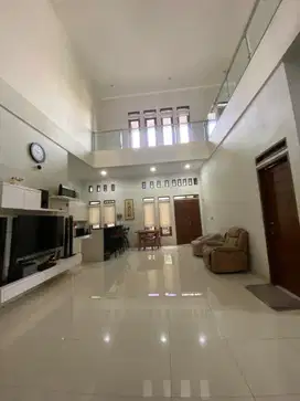 umah Full Furnish di Arcamanik  Cocok untuk Kantor Tempat Tinggal 2 Lt