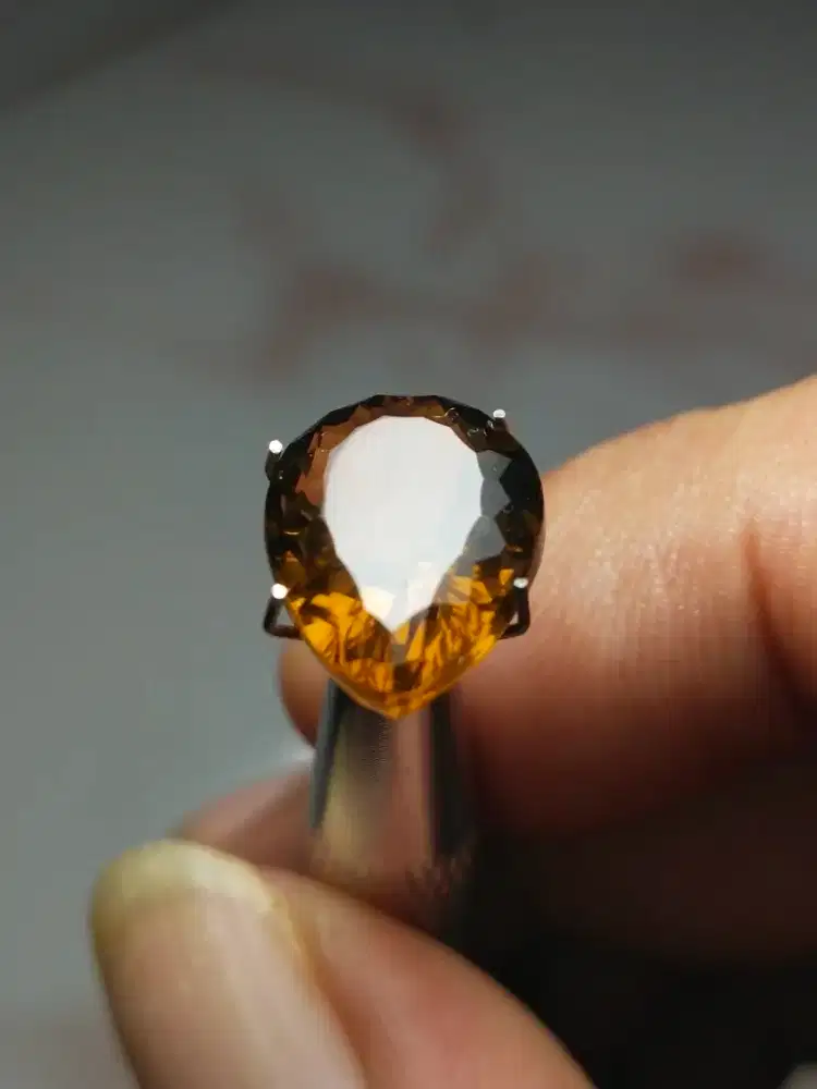 Natural Madeira Citrine 7.00 Ct Mewah