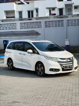 Honda Odyssey 2.4 E Prestige AT 2015