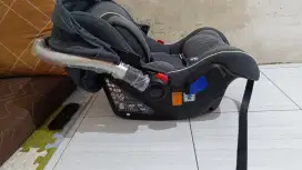 Kursi bayi di mobil