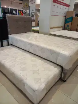 Tempat tidur Sorong soica