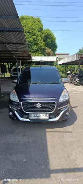Dreza warna rare ungu