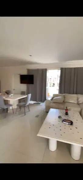 Dijual Rumah Mewah  Di Podomoro Cluster Premium Anapuri Hadap Danau