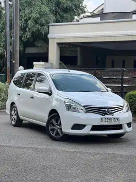 NISSAN GRAND LIVINA 1.5 SV (AT) 2017