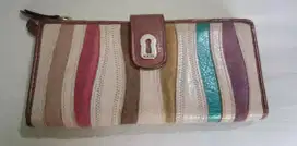 Dompet panjang Fossil
