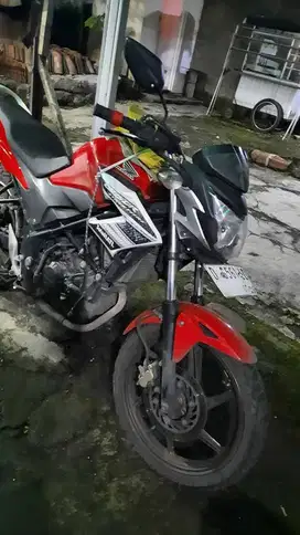 CB150R streetfire 2015