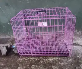 Kandang kucing pink