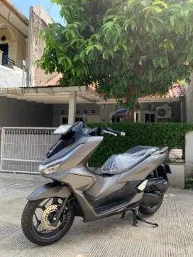 HONDA PCX 160 CBS 2025 KM 2 RB LIKE NEW