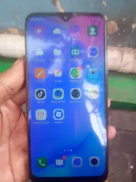 Hp vivo y71, kondisi baik, minus retak dikit  lcd,