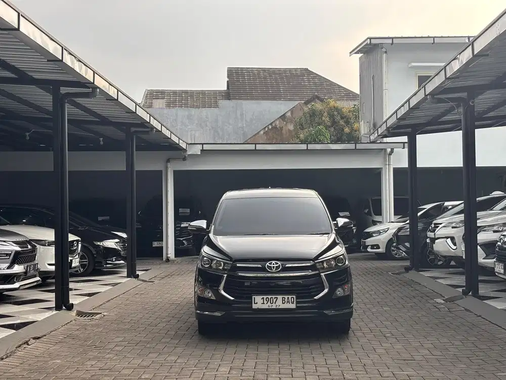 Innova Venturer 2.4 AT 2017