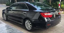 Toyota Camry 2013, 2.5 V Hitam