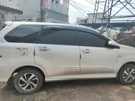 Jual Cepat Mobil Avanza Velox 1.5