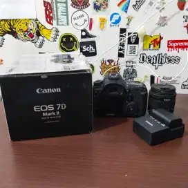 Kamera canon eos 7d mark II 18-55mm