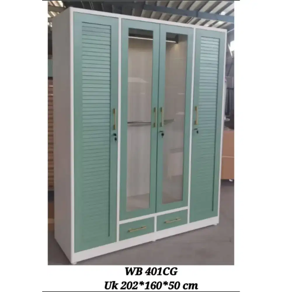 Lemari besi 4 pintu
