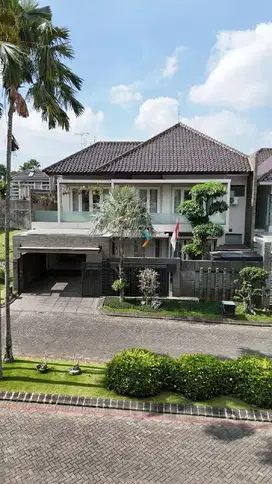 Dijual Rumah Premium Full Furnished di Istana Dieng,  Sukun Malang