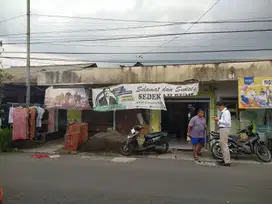 RUMAH DI KELURAHAN KEDENSARI, TANGGULANGIN SIDOARJO