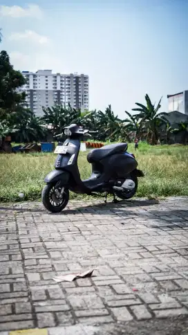 VESPA SPRINT 150 FACELIFT NOTTE 2019