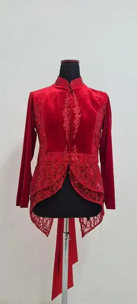 Kebaya merah bludru, kebaya premium, kebaya wisuda, kebaya wedding