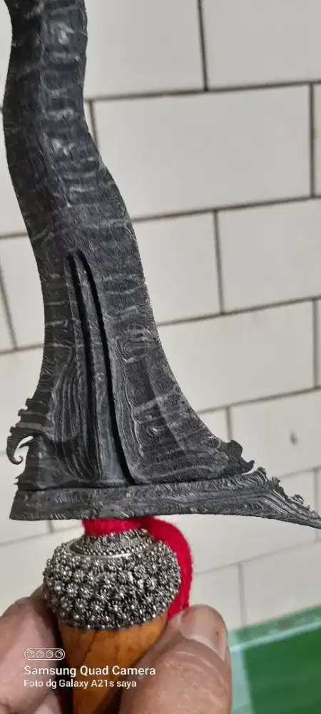 Keris panimbal luk 9