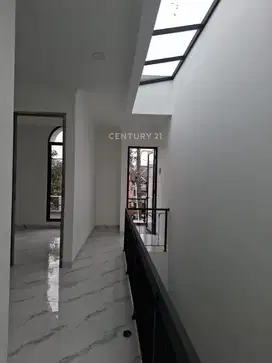 Dijual Rumah Bagus Baru Di Perumahan Deplu Pondok Aren