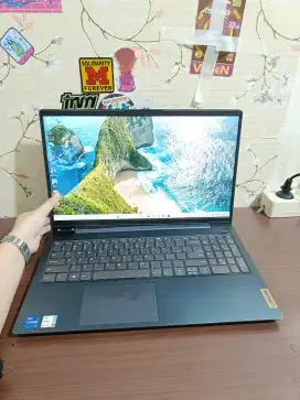 Laptop Lenovo Ideapad 5 i7-1165g7 12/512 ssd
TOUCHSCREEN