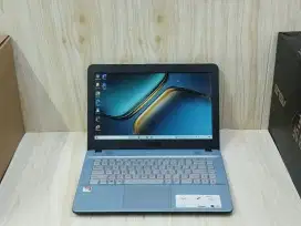 ASUS X441B AMD RADEON 5 GRAPHICS RAM 4GB HDD 256GB