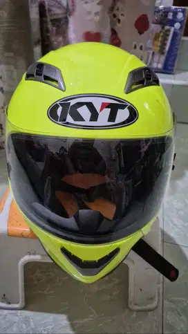 HELM KYT VENDETA LIKE NEW