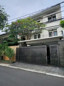 Rumah mewah siap huni di Cipete Kebayoran Baru Jakarta Selatan