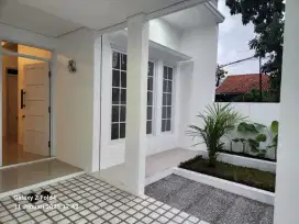 Rumah baru Lux eropa di komplek Margahayu Raya Soekarno Hatta SHM