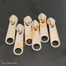 Kepala Resleting YKK gigi plastik nomer 5 panjang lama krem - 573