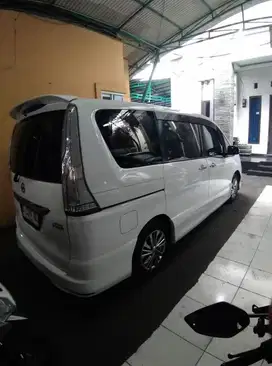 Dp 20 jt Nissan Serena HWS 2.0  Autech 2015 panoramic Top condition