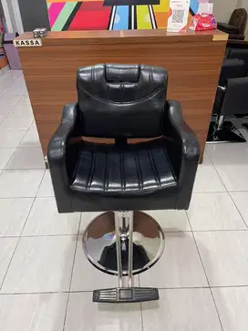 Kursi barbershop AERON bekas second mulus salon bangku pangkas rambut