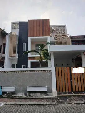 Rumah 2 Lantai Rapi Siap Huni di Raffless Hills Cibubur