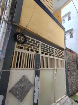Rumah dijual rapih lokasi Kartini Sawah Besar Jakarta Pusat
