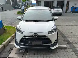 Toyota Sienta Q 2016 CVT