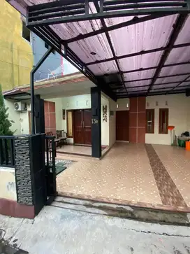 DISEWAKAN RUMAH