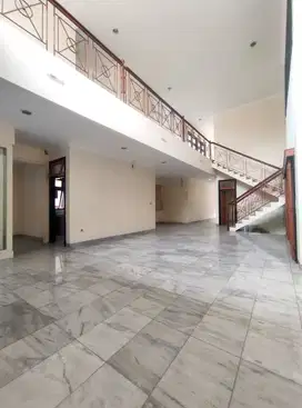 rumah disewakan di ampera