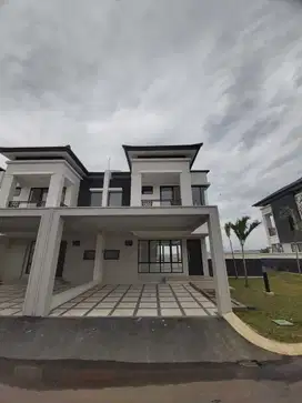 Dijual Rumah Mewah Minimalis Modern Di Area Exlusive Podomoro Park