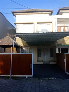dijual rumah luas tanah 142m² dekat McDonald's jimbaran