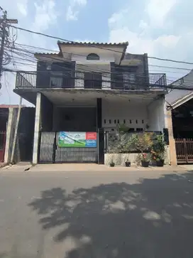 Dijual Cepat Rumah tinggal berikut Kosan dan kontrakan di Pancoran