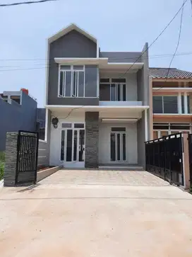 Rumah Baru 2 Lt. Elegan Dengan Luas Tanah 125 m2 di Jatiasih, Bekasi