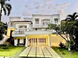 dijual cepat rumah siap huni swimming pool
