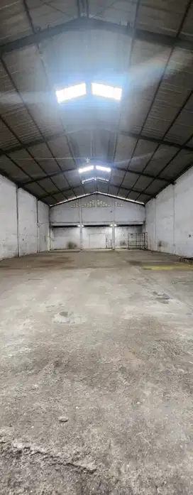 Jarang ada, disewakan gudang siap produksi di dadap, tangerang