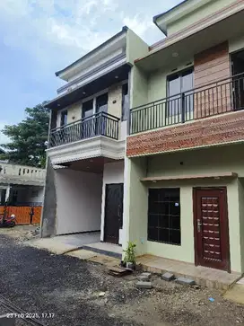 Rumah 2 kt 2km 2 lantai 675 jutaan lubang buaya pondok gede jakarta