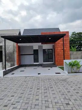 PROMO LAUNCHING RUMAH BARU STRATEGIS ONE GATE SISTEM DEKAT KEMANAPUN